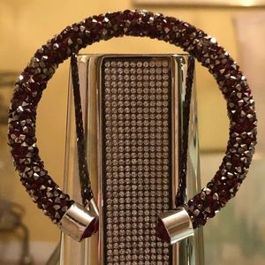 NWOT Stardust-Look-A-Like Bracelet in Black